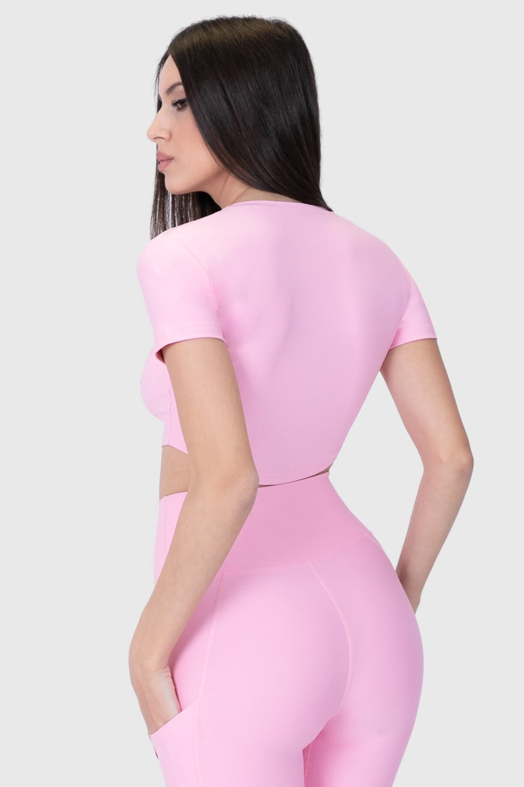 GUARDA - Sports Short Sleeve Crop Top