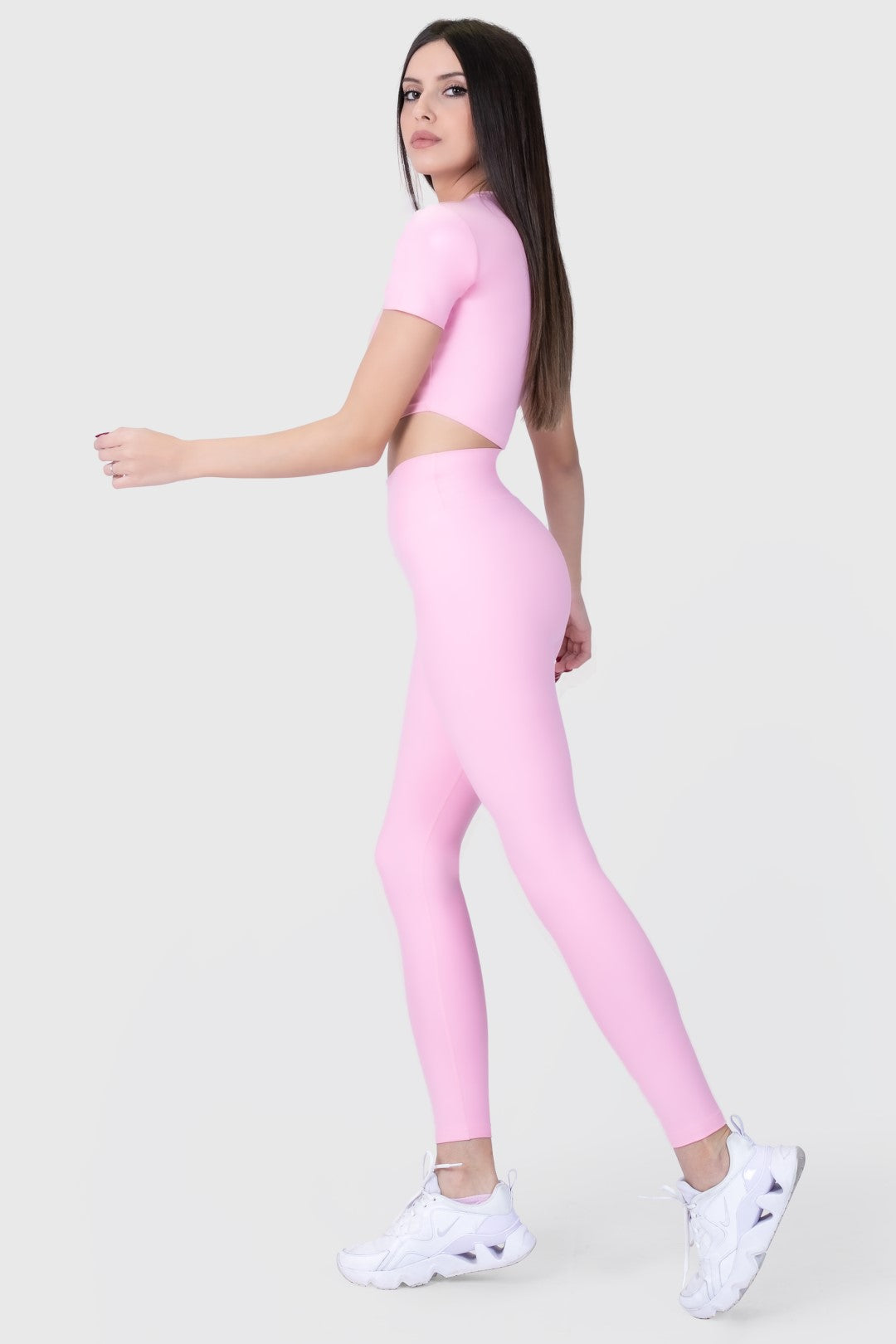 GUARDA - Sports Short Sleeve Crop Top
