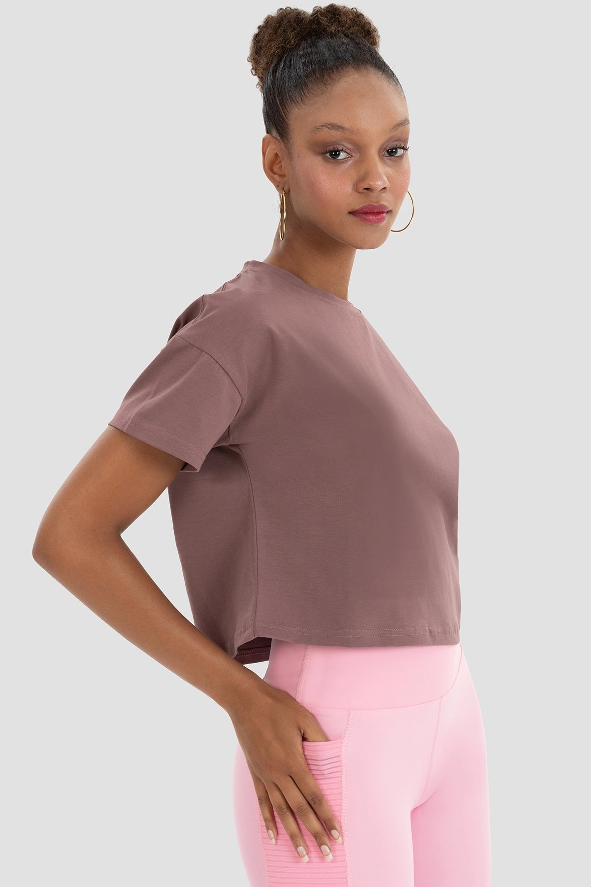 VERNAZA - Oversized Crop T-Shirt